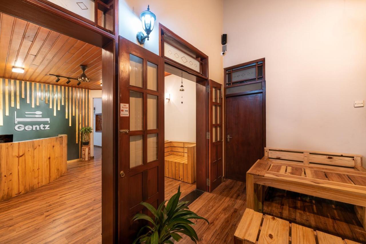 Gentz Residency & Restaurant Hotel Colombo Exterior photo